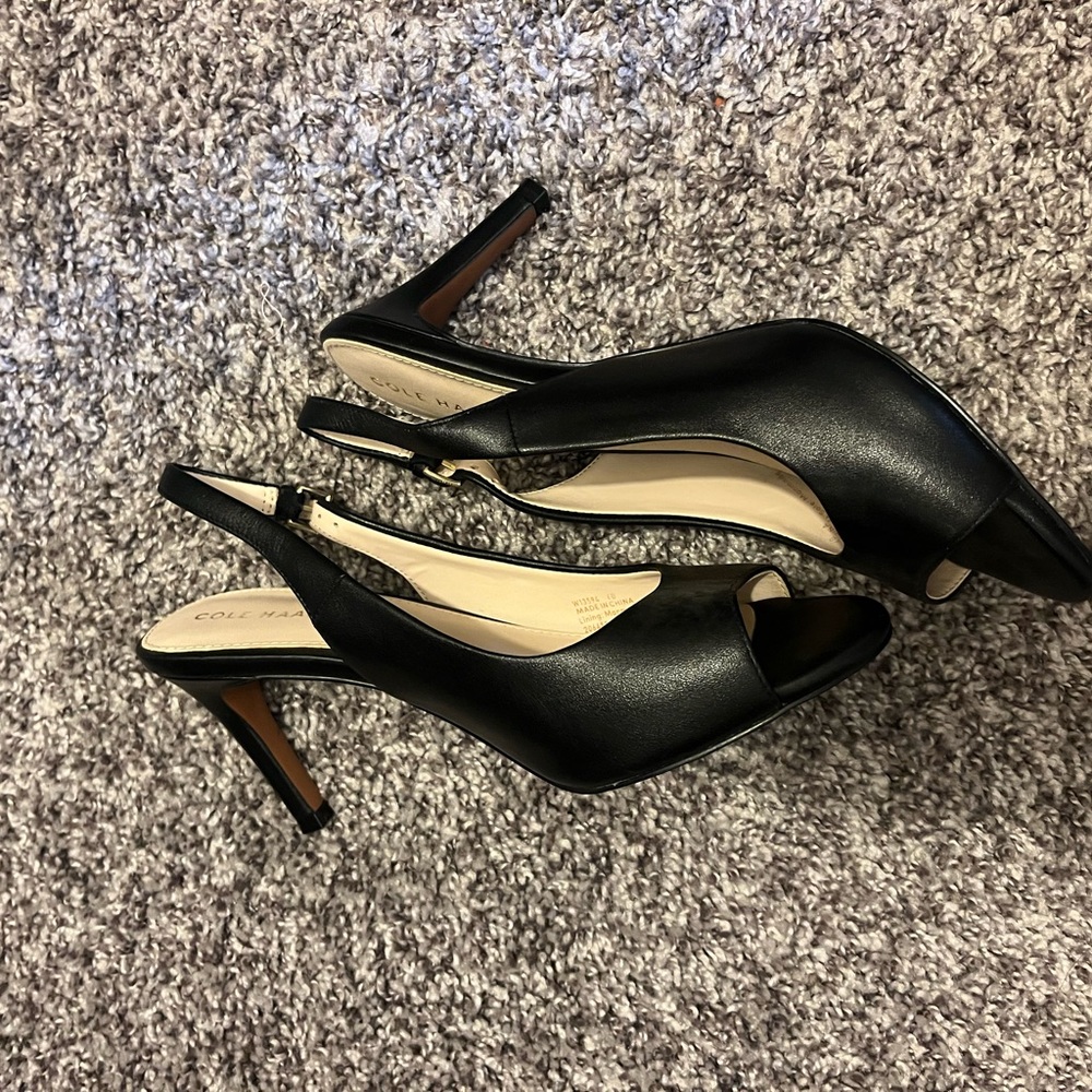 COLEAAN Sandals size 6 - Picture 2 of 4
